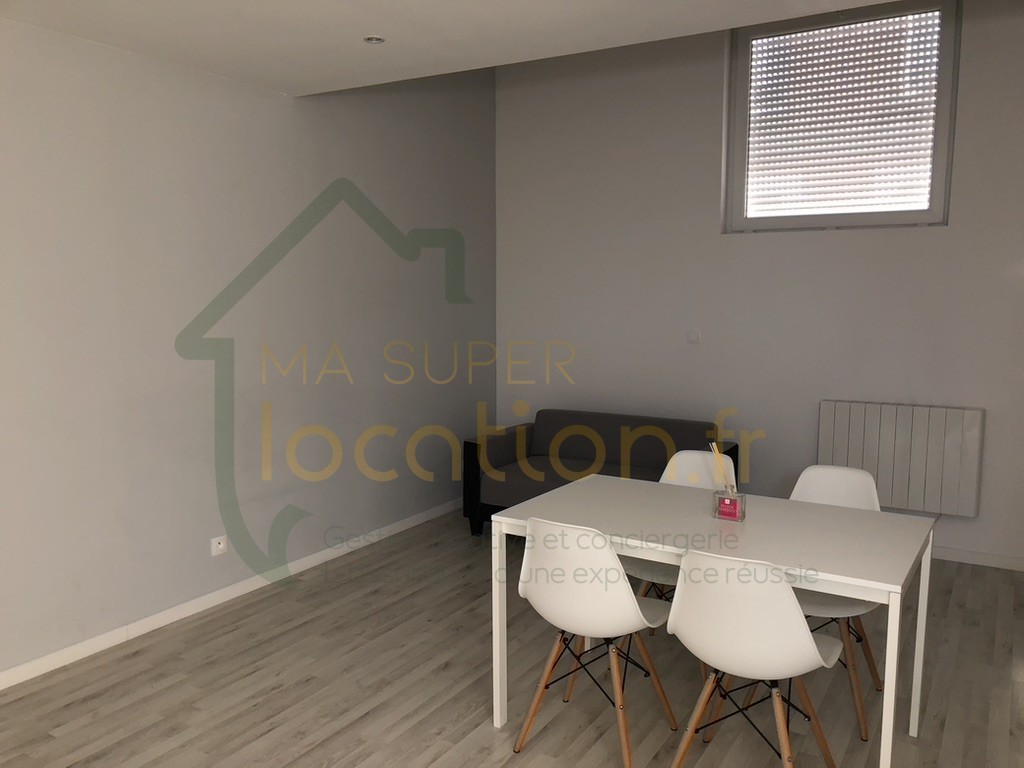 Studio en Duplex dans une jolie résidence calme à deux pas de l’HYPER-CENTRE de SAINT-QUENTIN